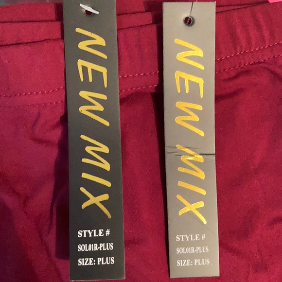 NWT New Mix Burgundy Plus Size Buttery Soft Basic leggings One Size - Picture 11 of 13